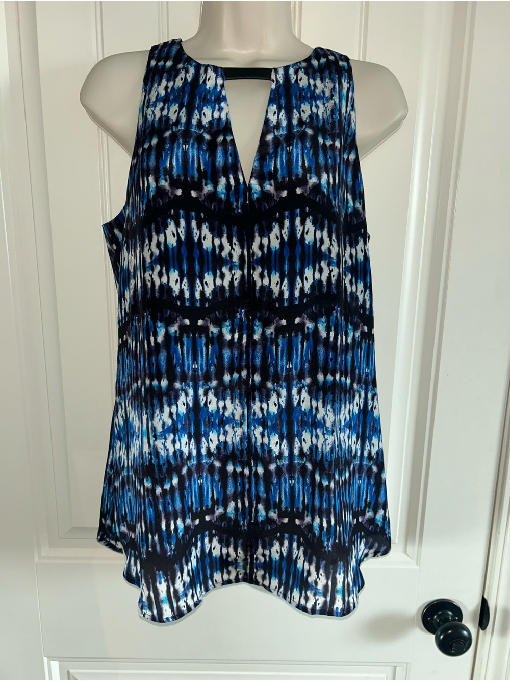 NEW Fifteen Twenty Sleeveless Keyhole Camisole Leather Accent Sz S